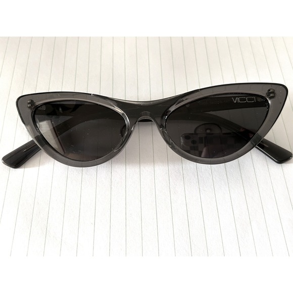 VICCI Viola Cat Eye Sunglasses Smoke Grey Translucent Frames Polarized